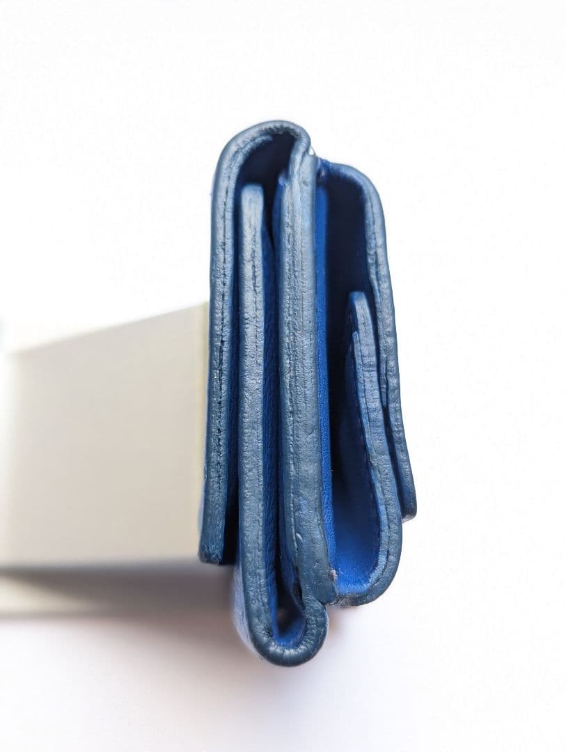 イルビゾンテ【限定色ミルティーロ】トリフォルドウォレット 希少 完売品 男女兼用