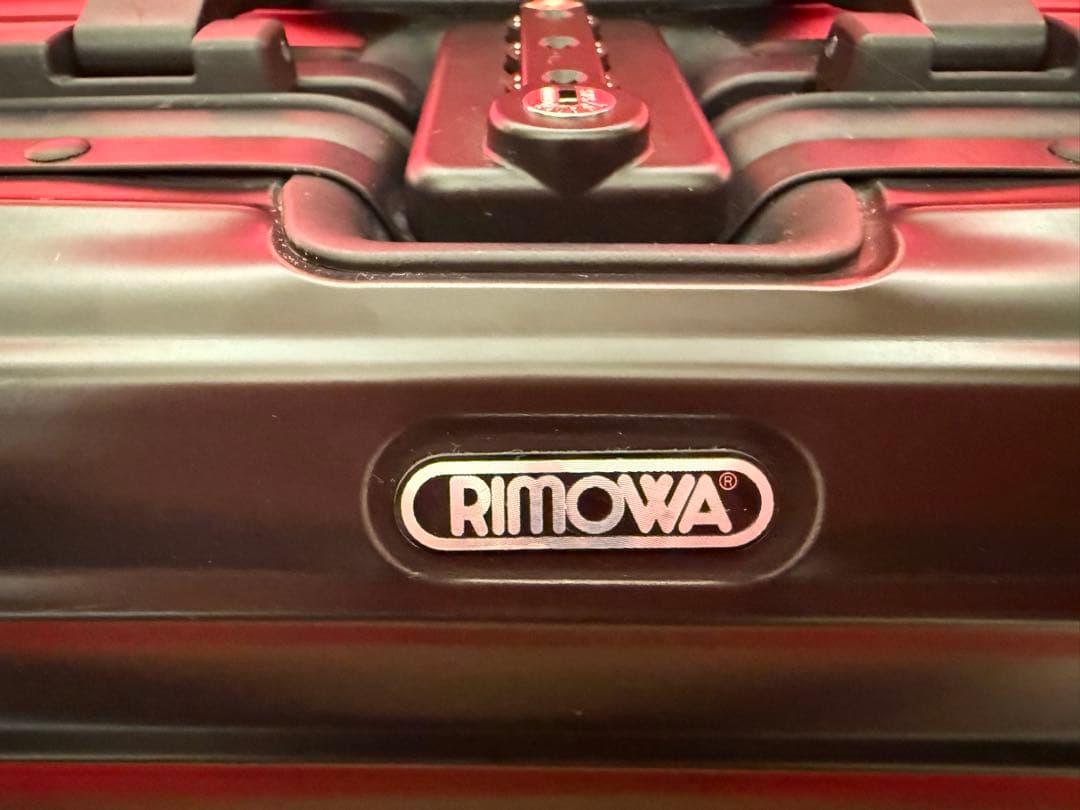 【サルサではありません】　2輪　 リモワ　オリジナル　コンパクト　黒　かじり跡有