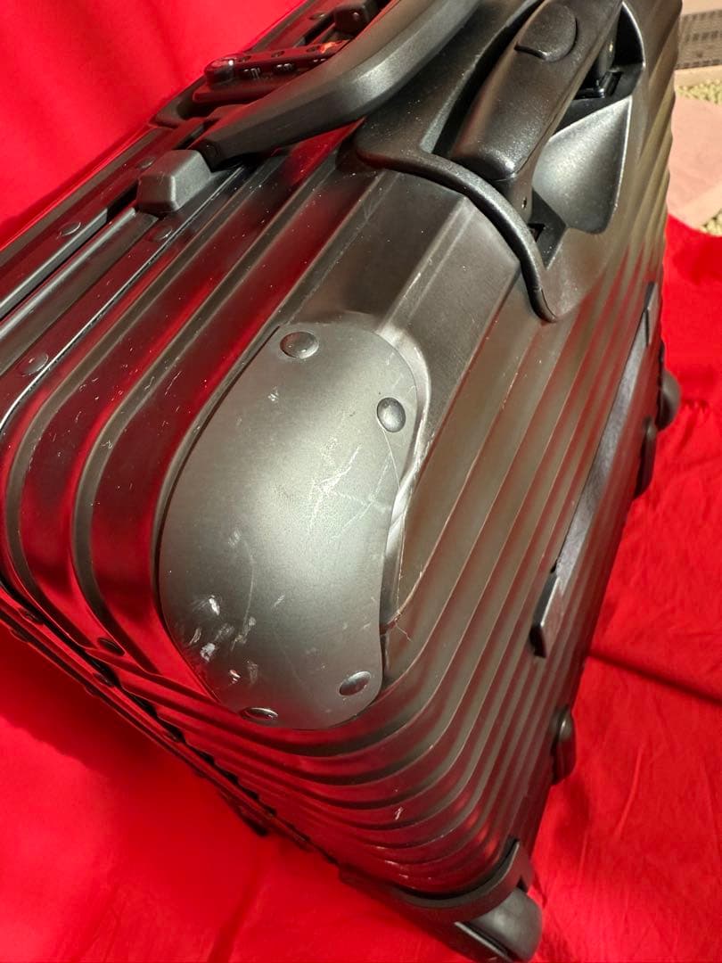 【サルサではありません】　2輪　 リモワ　オリジナル　コンパクト　黒　かじり跡有