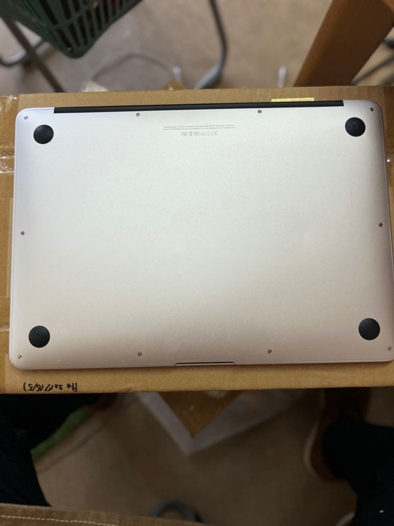 デキアンガラサクティ 様27.Apple MacBook Air A1466