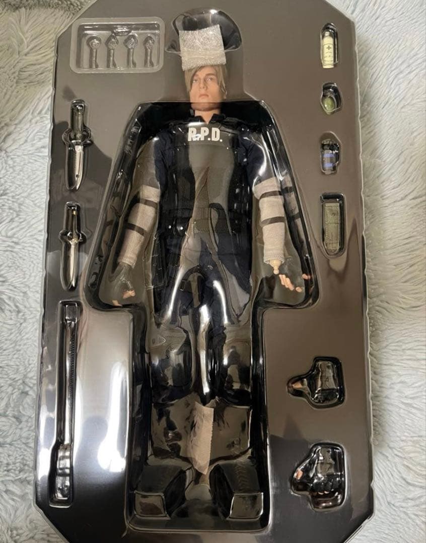 バイオハザード2 レオン　ダムトイズ　RE2 バイオ2 ホットトイズ