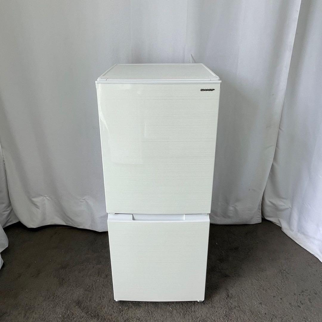 K★497 　シャープ　冷蔵庫　21年製　つけかえドア　152ℓ 　中古