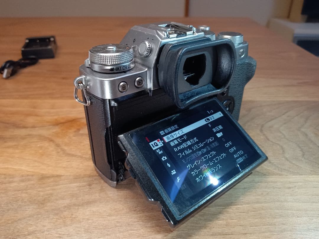 【イメージセンサー清掃済み】完動品 FUJIFILM X-T3 ボディ 現状品