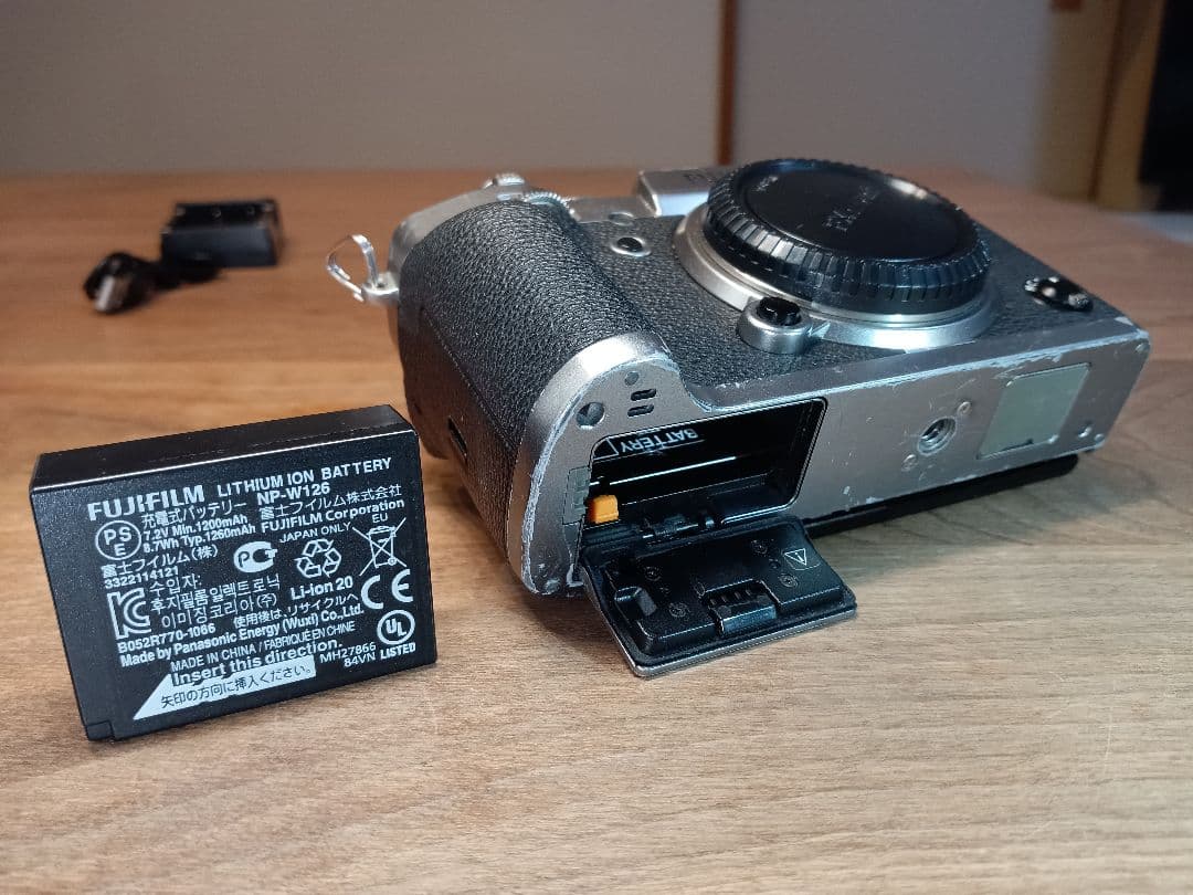 【イメージセンサー清掃済み】完動品 FUJIFILM X-T3 ボディ 現状品