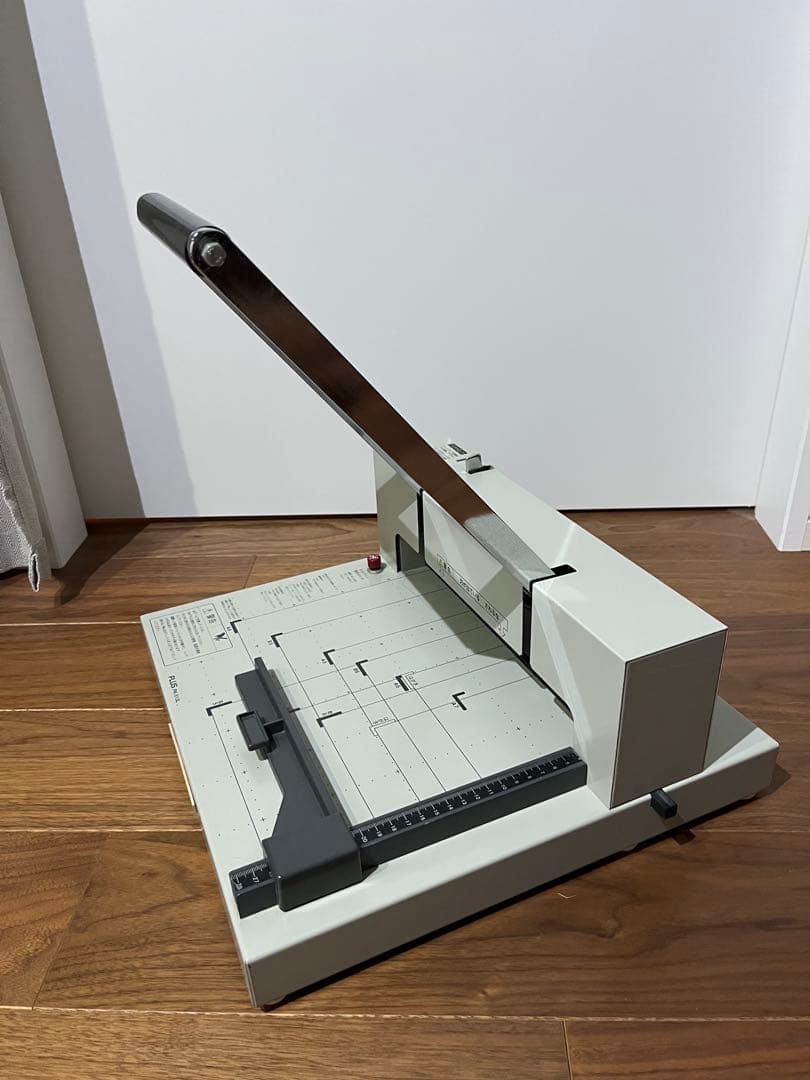 PLUS PK-513L 裁断機 A4 100枚対応