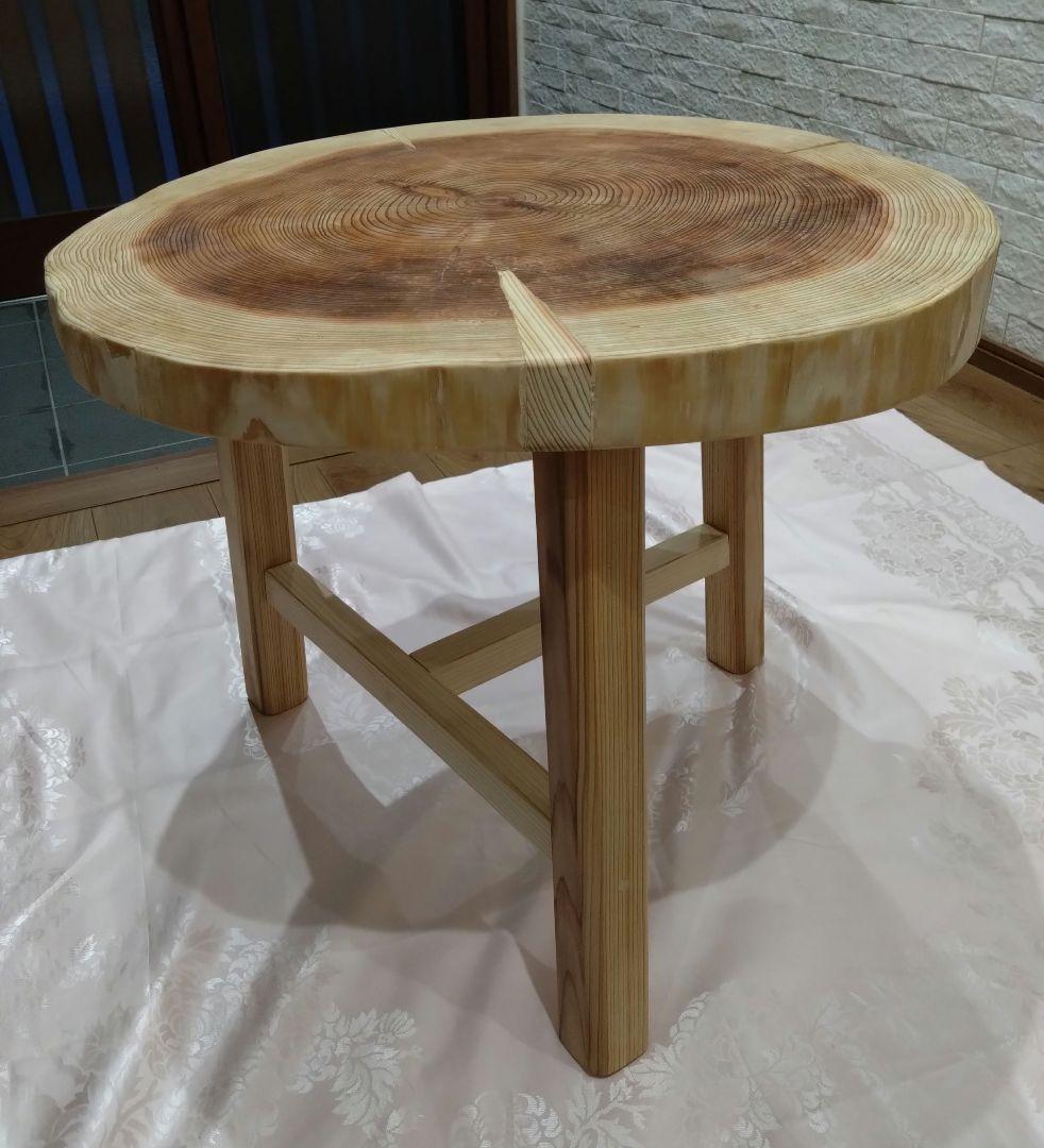 杉の輪切り58㎝円形ローテーブル⑮　樹齢約70年杉の模様が綺麗❕