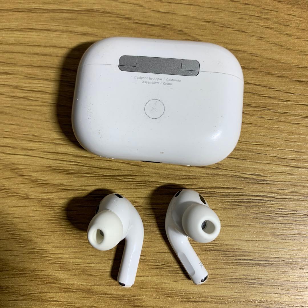 Apple AirPods Pro 第二世代　lightning