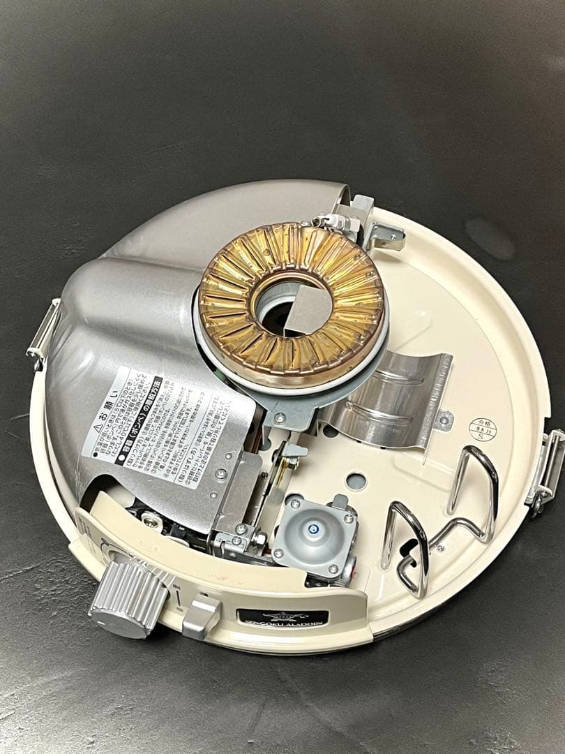 SENGOKU ALADDIN センゴクアラジン ホワイト ガス缶