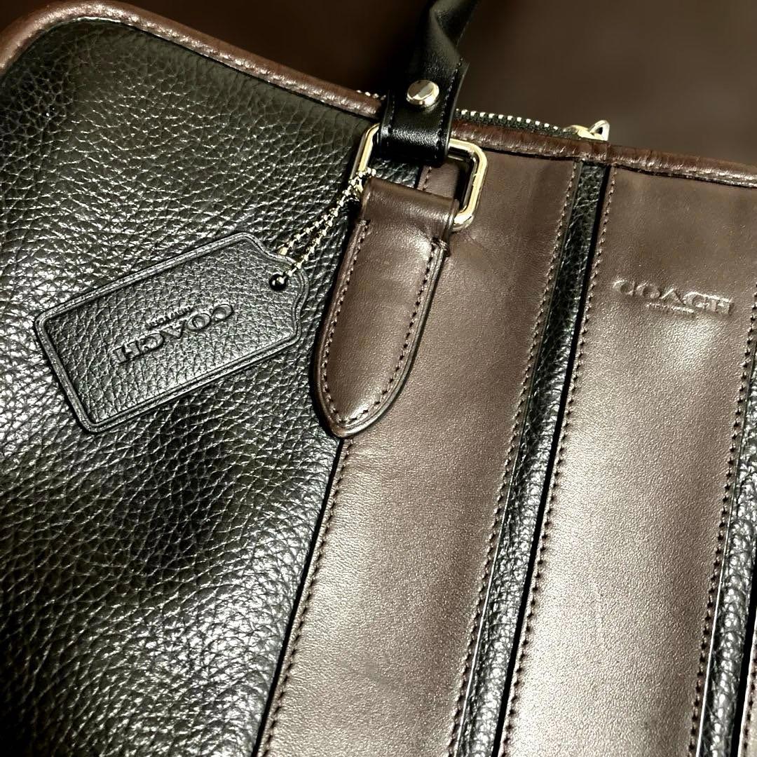 ☆coach☆ ブラック＆ブラウン　レザー　ビジネストート