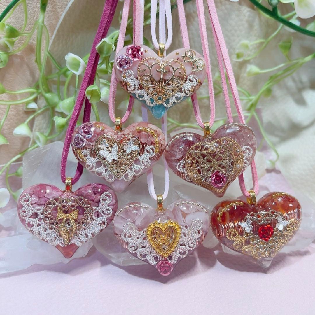 癒しのオルゴナイト❤️ミルキークンツァイト＋ロードナイトのハート型♡