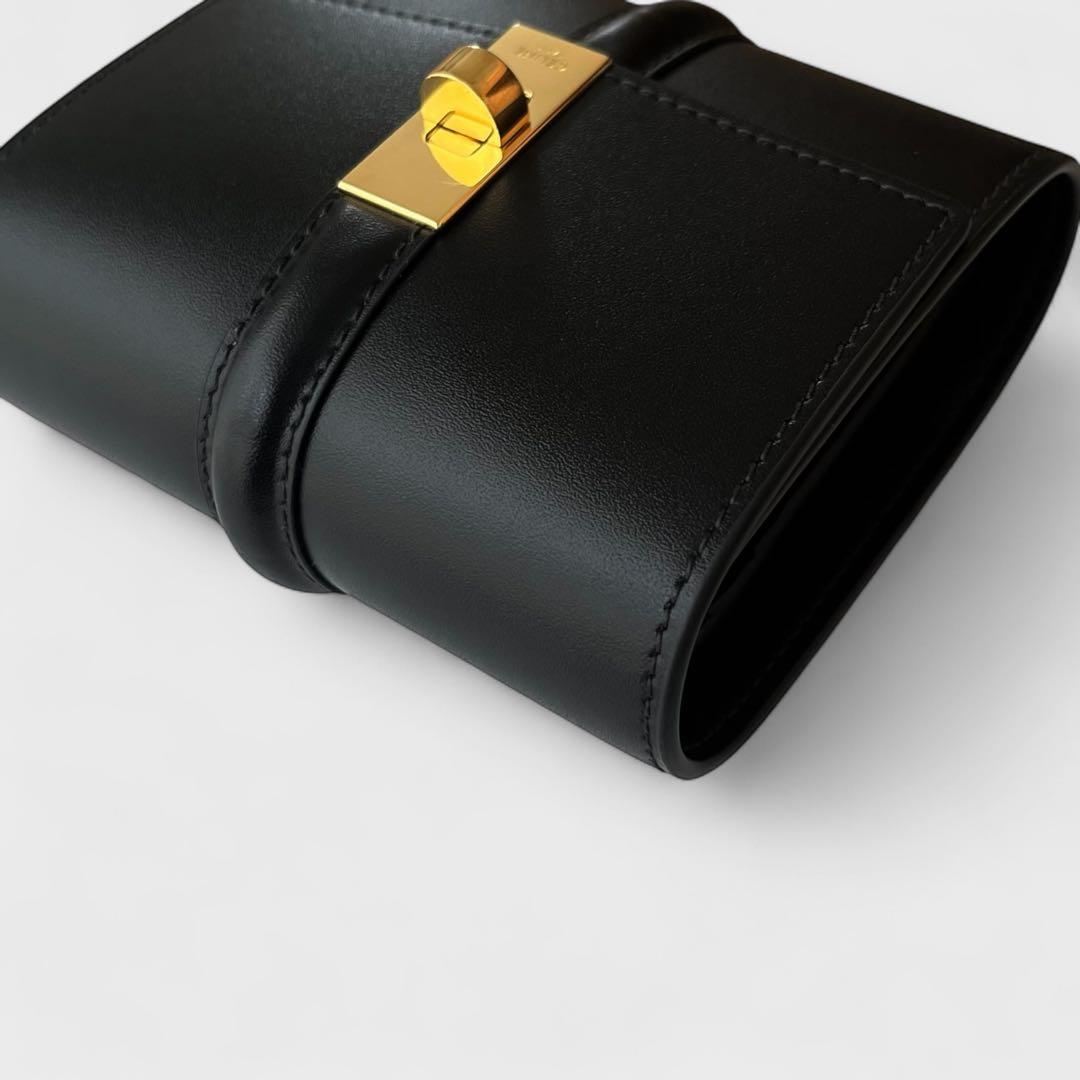 現行モデル 美品 セリーヌ コンパクトウォレット 三つ折り財布 セーズ ブラック