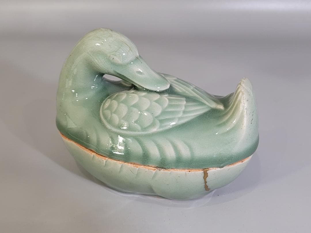 中国 仿古 青磁 鴨 蓋物