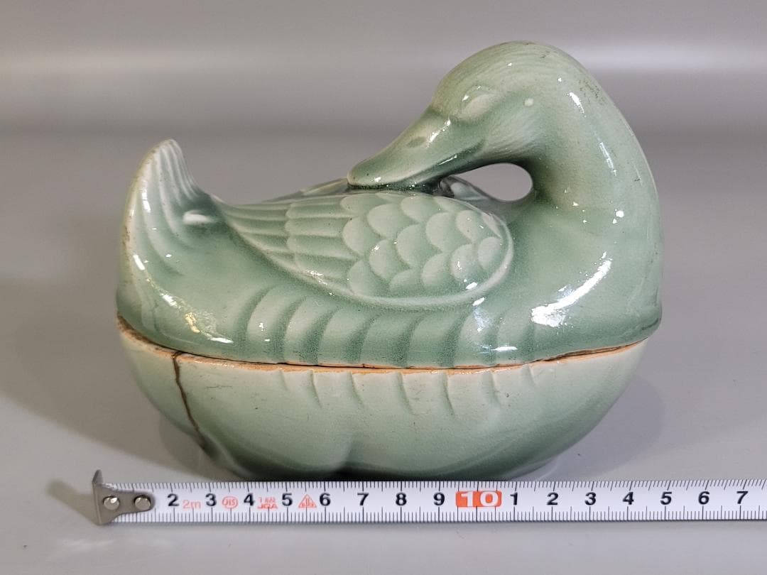 中国 仿古 青磁 鴨 蓋物