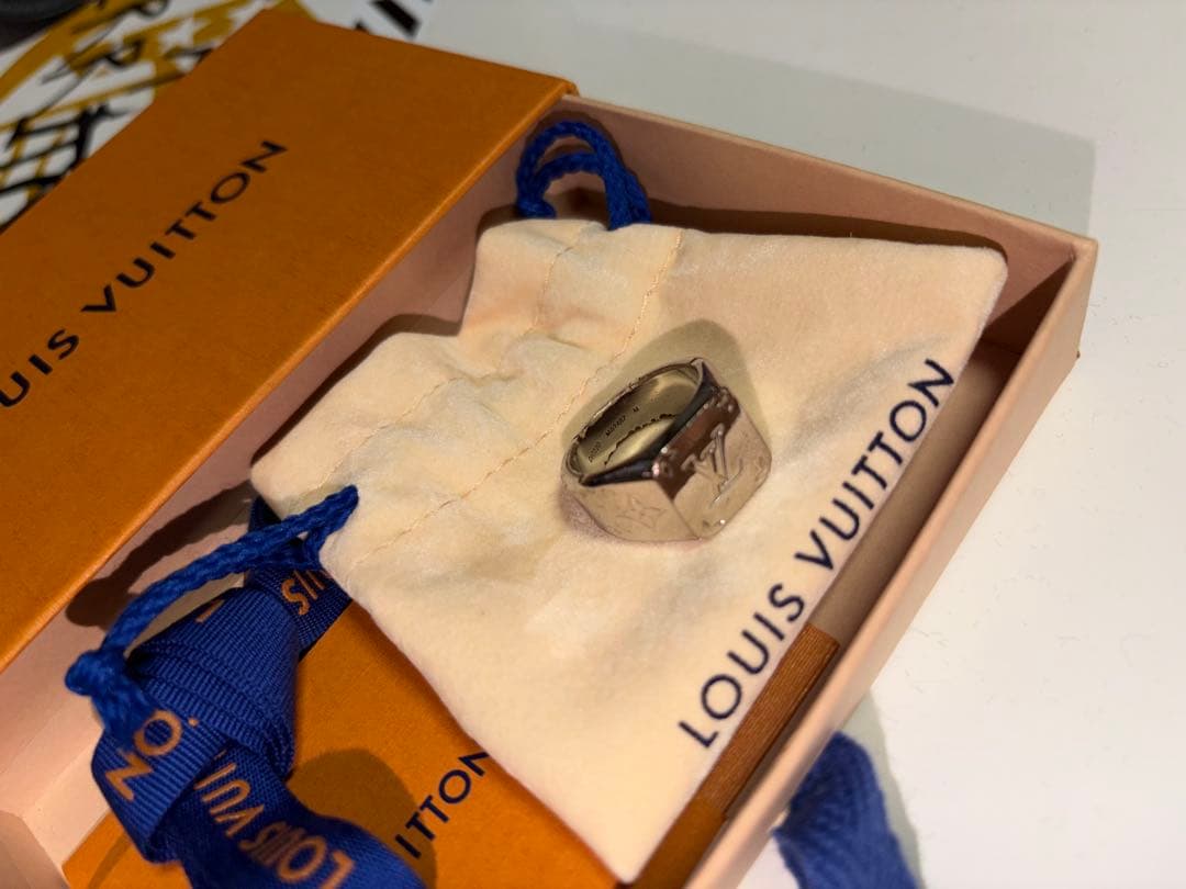 マンさん　ルイ・ヴィトン　モノグラム シグネットリング 指輪