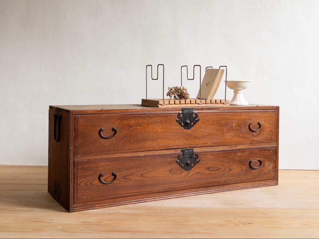 ローボード　チェスト　2段　木製　収納棚　古道具　古家具　アンティーク