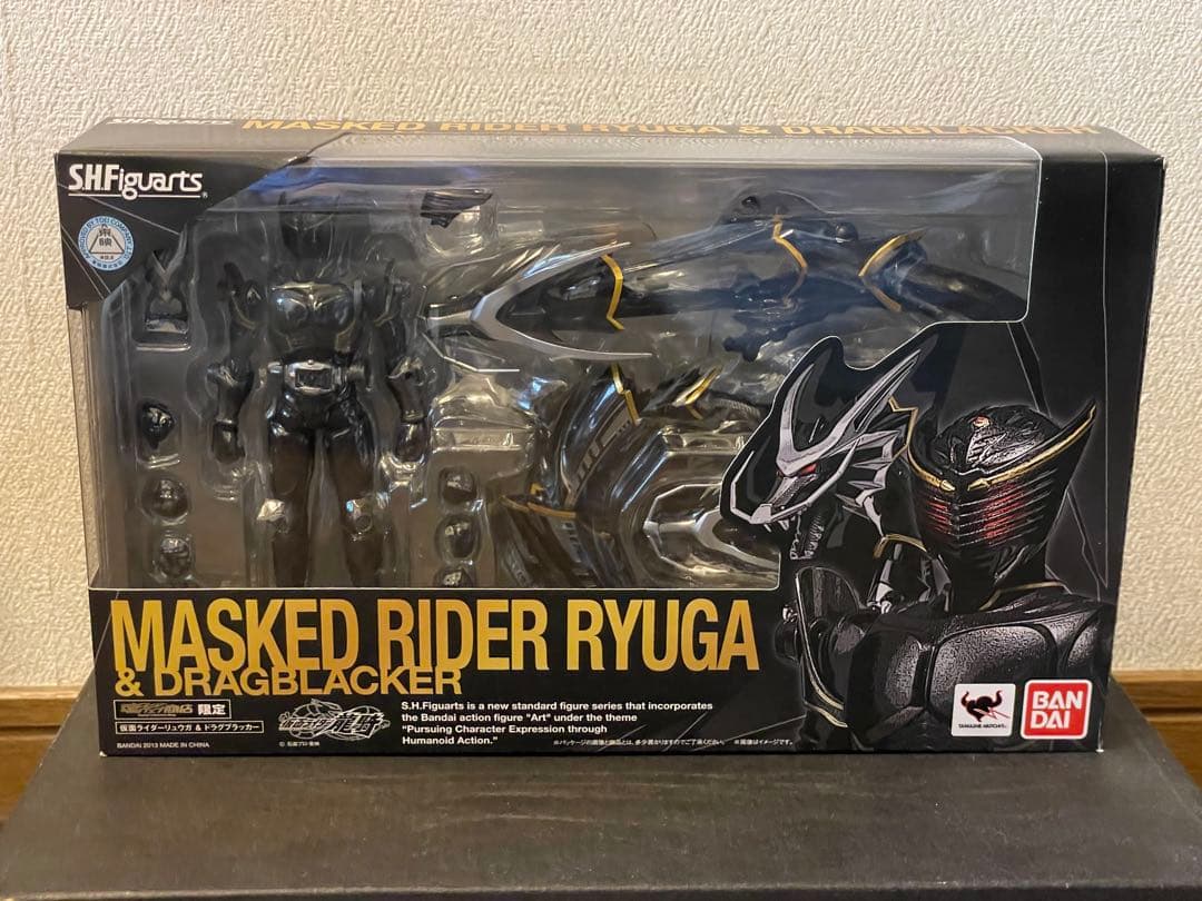 S.H.Figuarts 仮面ライダーリュウガ&ドラグブラッカー