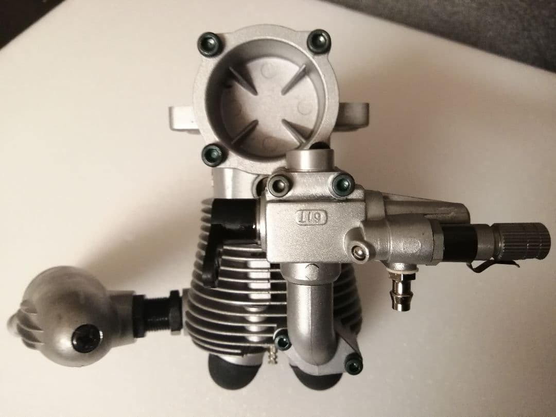 FS-62V　OSのラジコン飛行機用４サイクルエンジン　中古美品