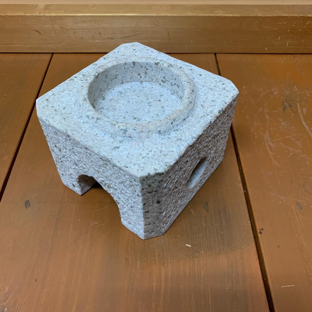 爬虫類　月と太陽　角型シェルター　24