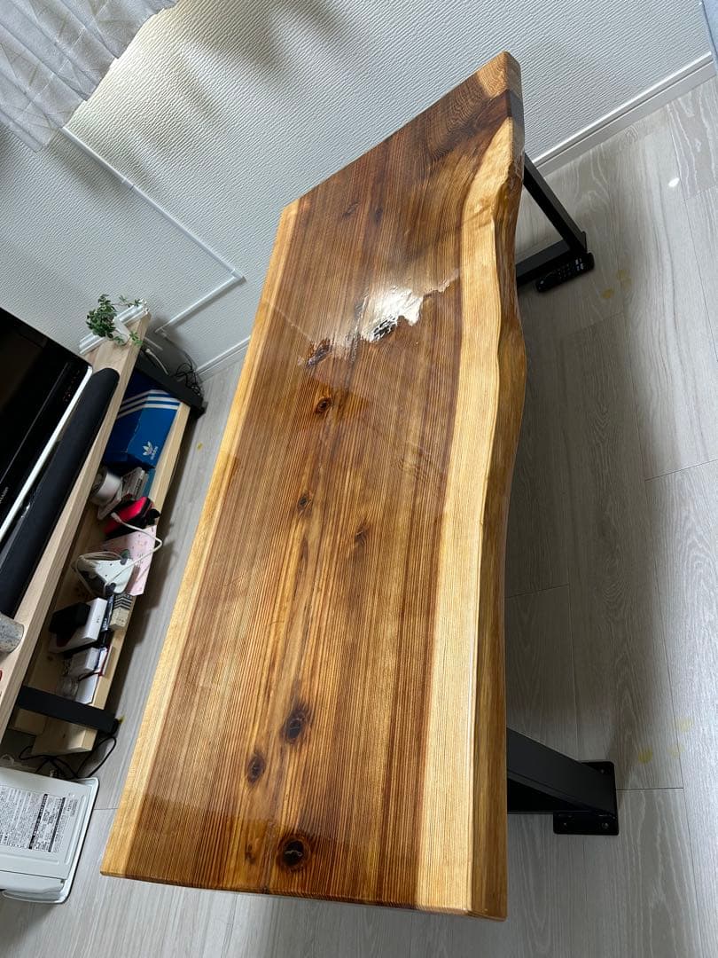 杉　一枚板　テーブル　と　アイアン足