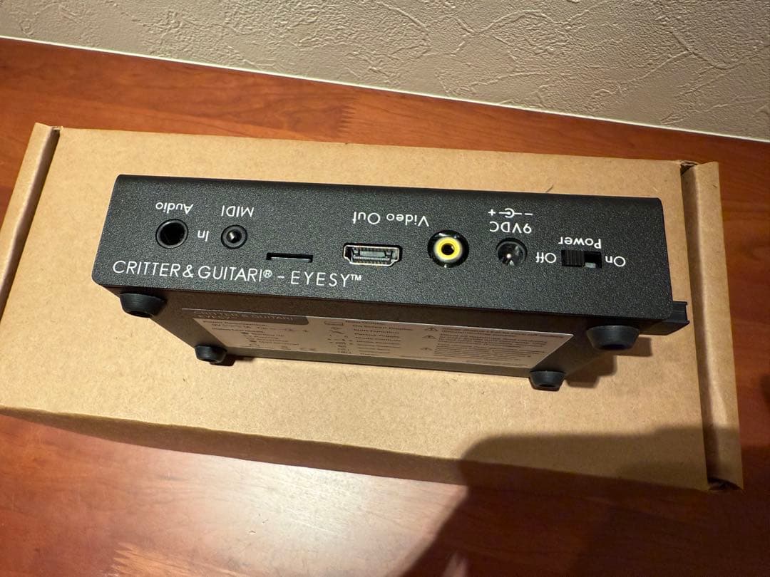 【美品】ビデオ・シンセサイザー EYESY（V3.0 ブラック）