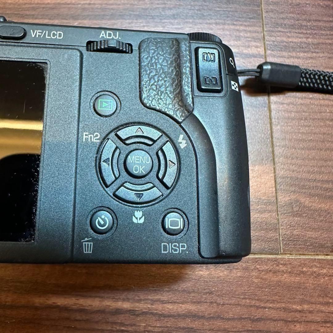 RICOH GX200 デジカメ 2435