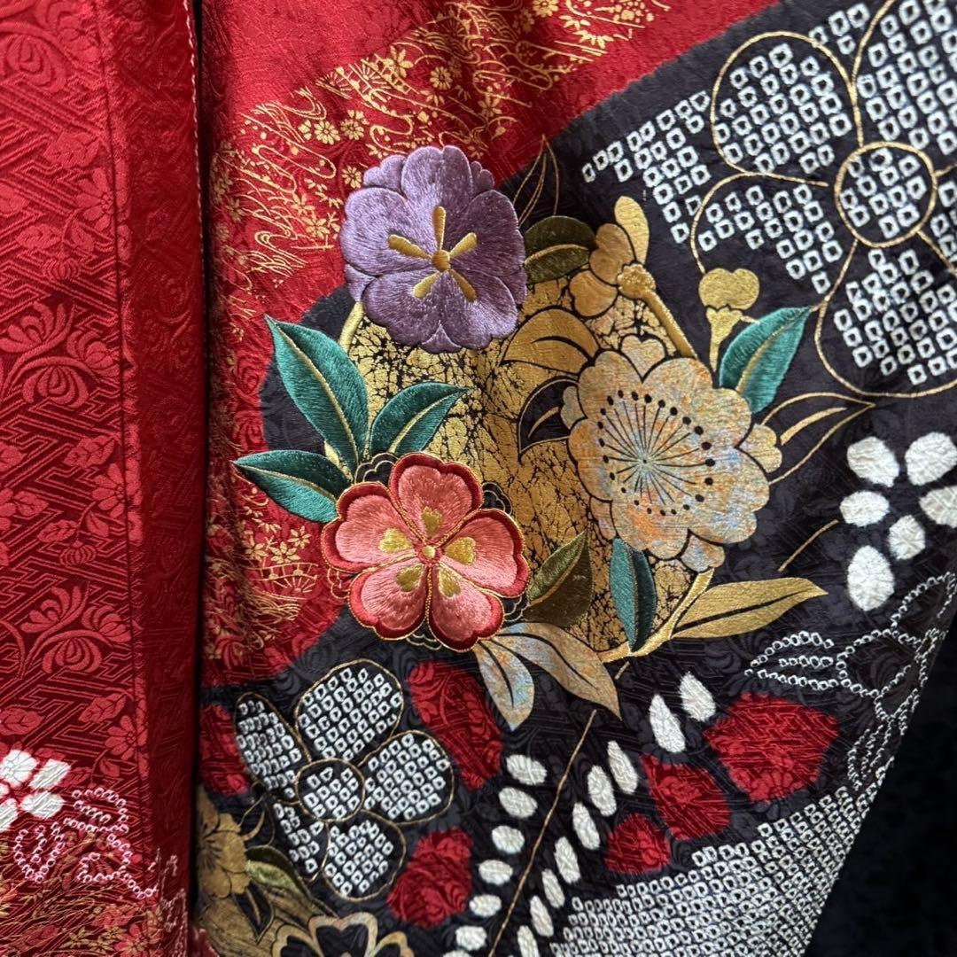 美品　絞り　地紋　金彩　鬘帯花文　花刺繍　逸品　フルセット　振袖　振り袖