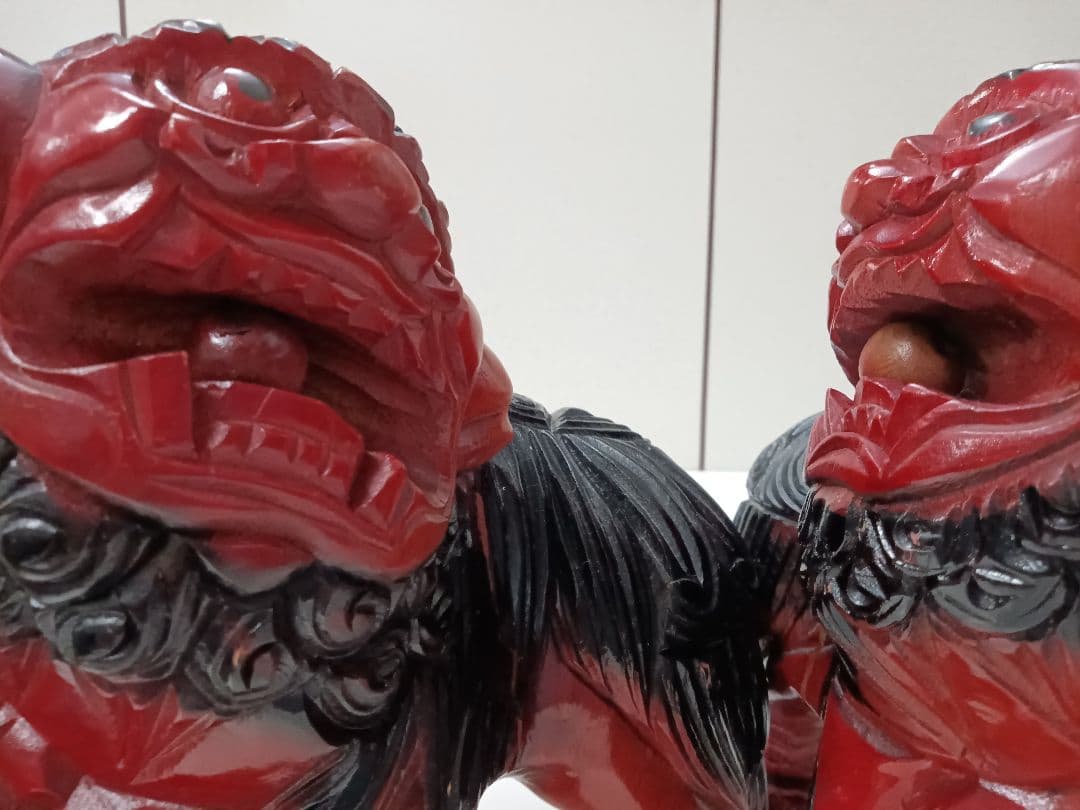赤黒獅子彫刻 置物