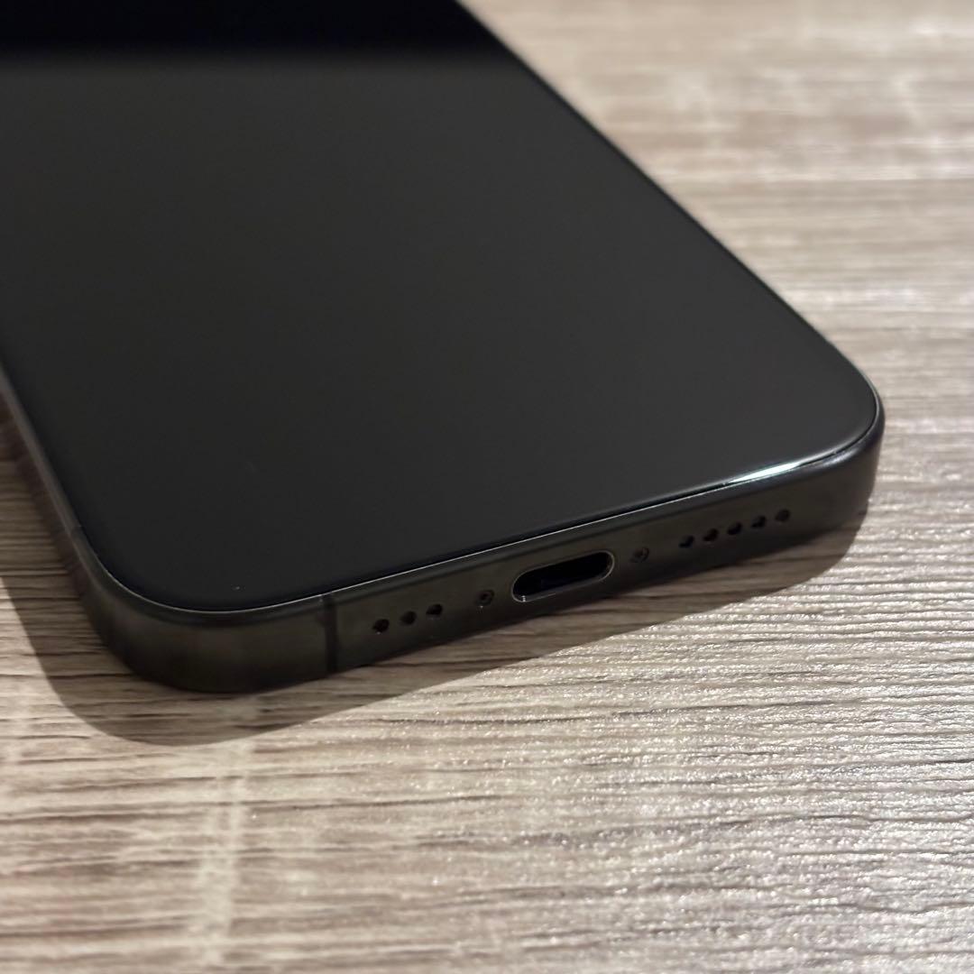 値下げ中：【美品】iPhone 15 Pro 256GB／国内版SIMフリー