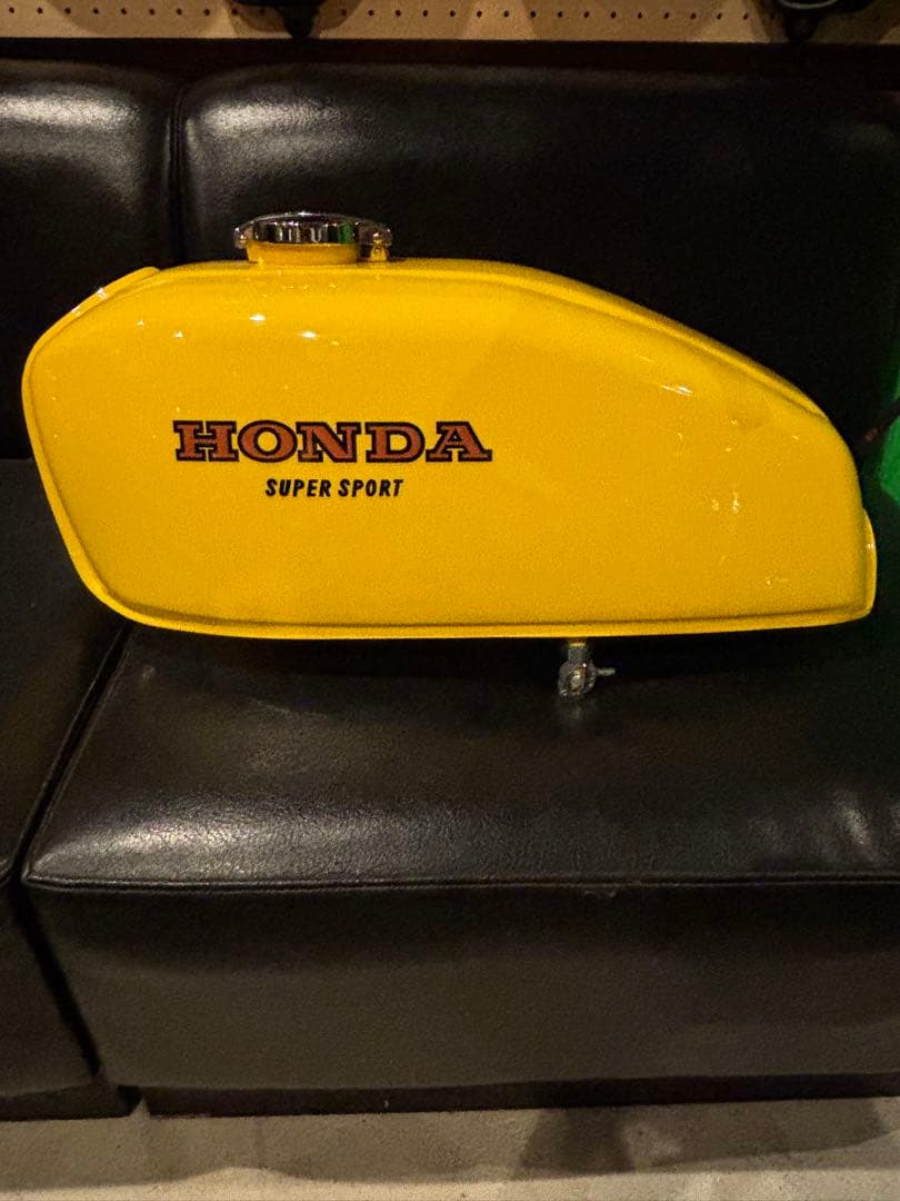 HONDA cb400f タンク イエロー