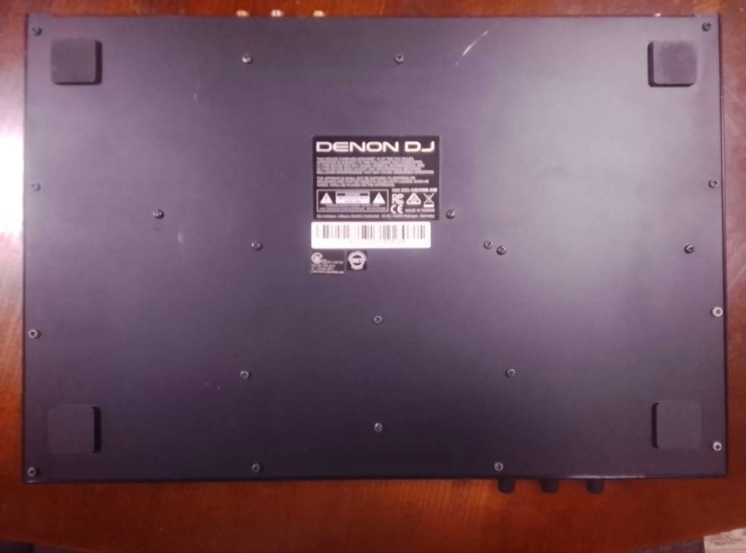 DENON DJ PRIME GO コントローラー