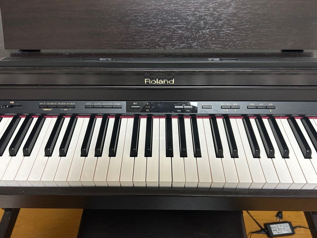 ローランド　HP302 電子ピアノ 椅子付き 動作確認済み【手渡し限定】