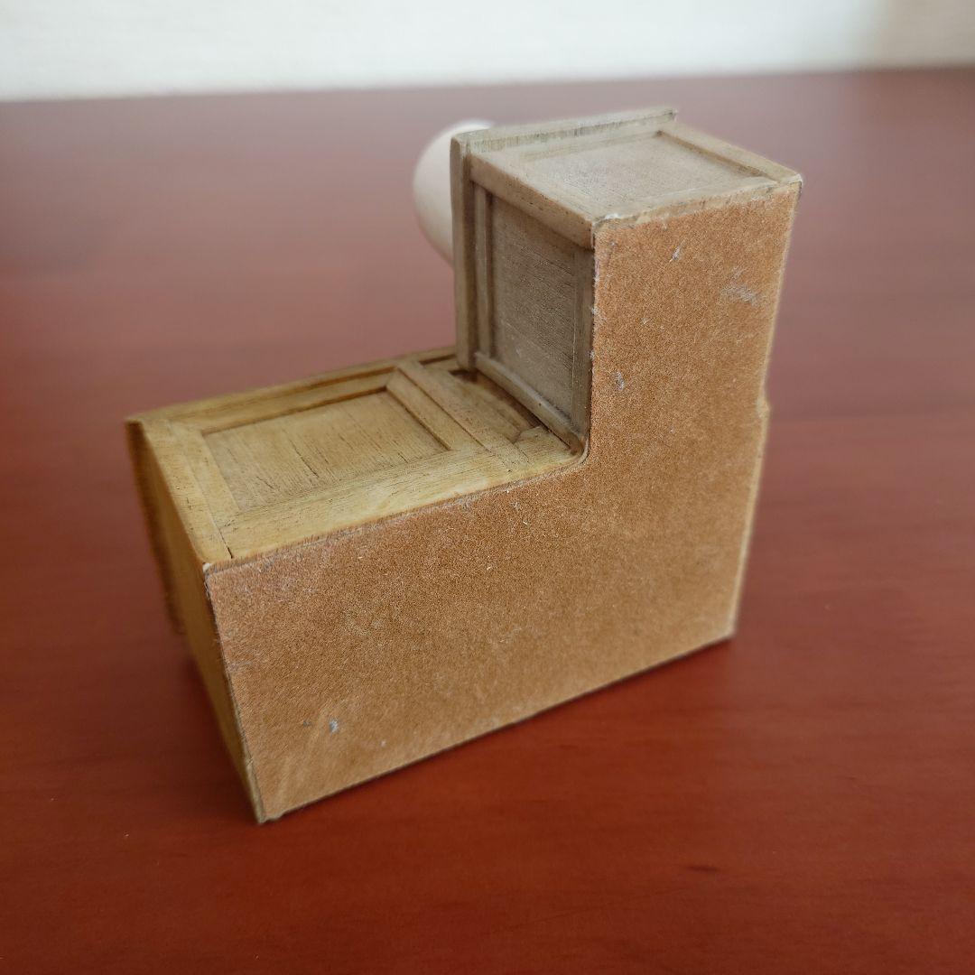 魔女の宅急便　一輪挿し　ジジ　パン屋のお店ばん