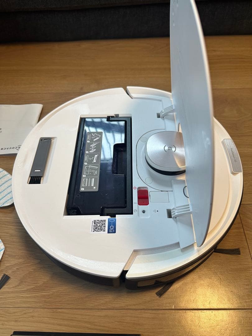 【美品】水拭き、お掃除ロボット　DEEBOT OZMO T8+