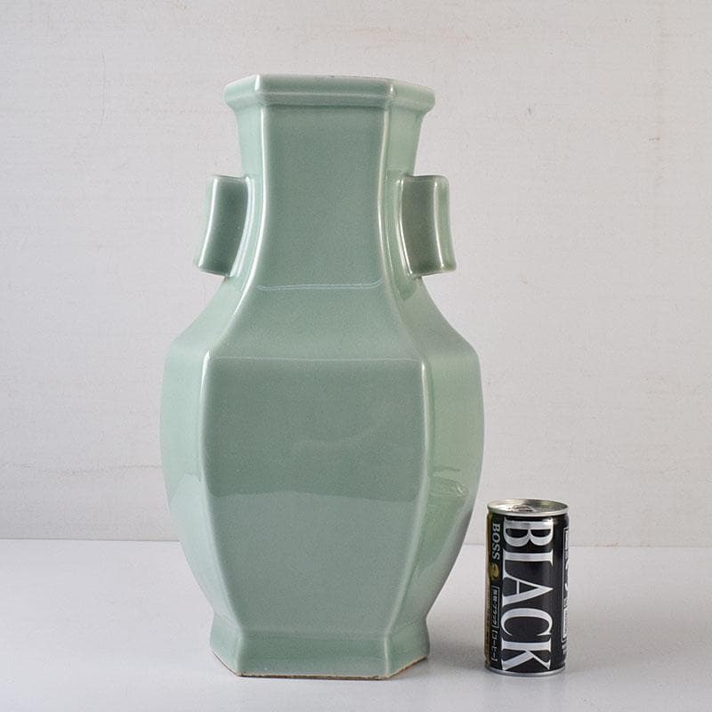 中国　大清康煕年製款　粉青釉　双貫耳瓶　V　R8510H