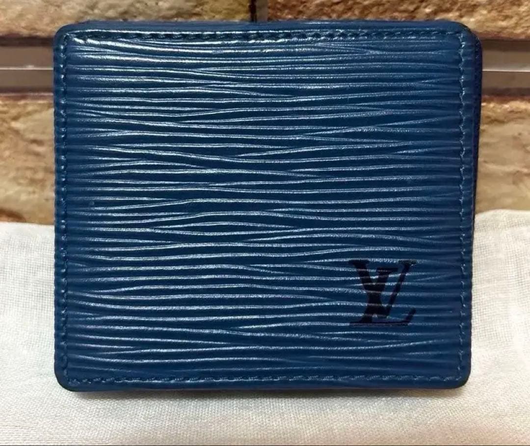 【美品】Louis Vuitton エピレザー　ケース　ネイビー