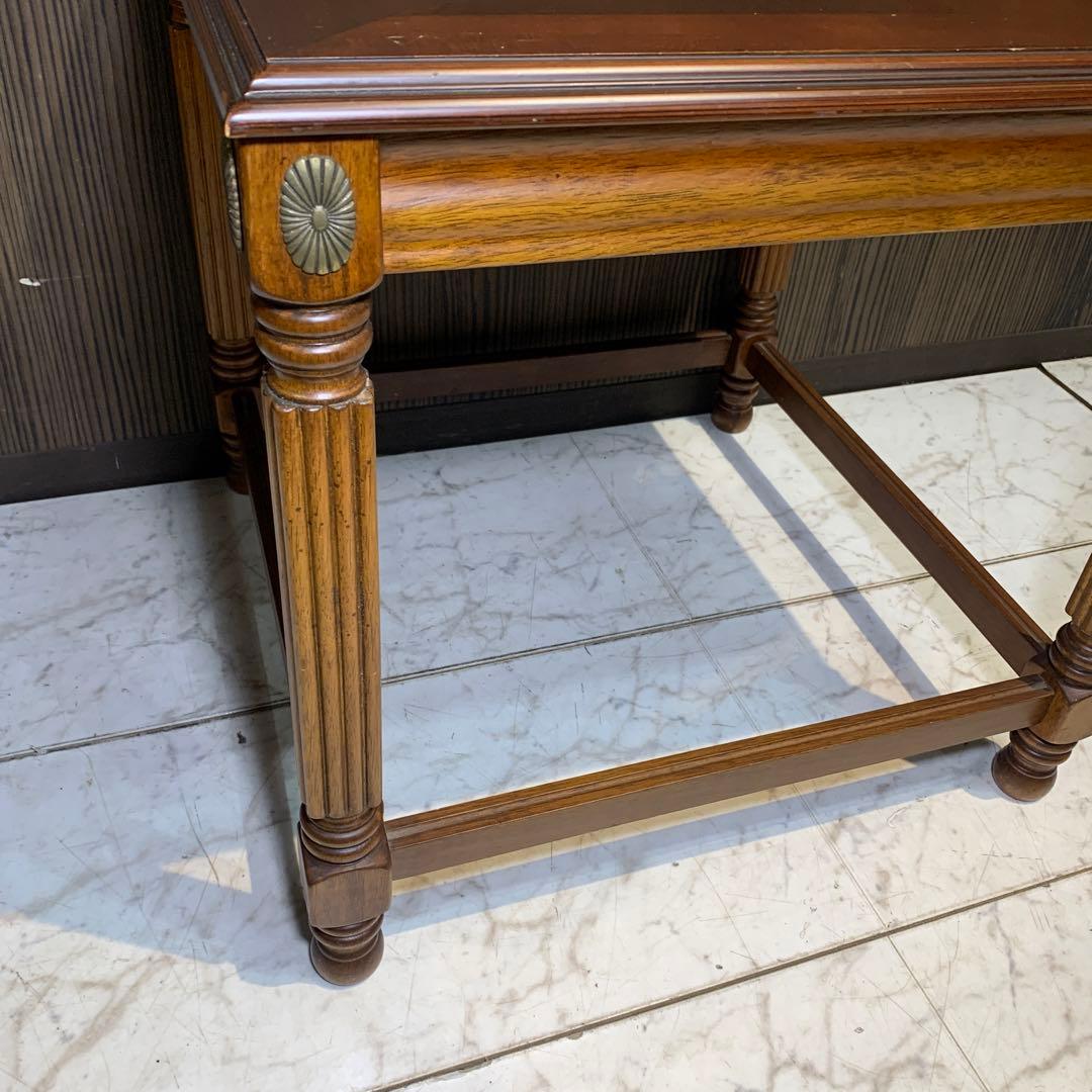 クラシック木製サイドテーブル