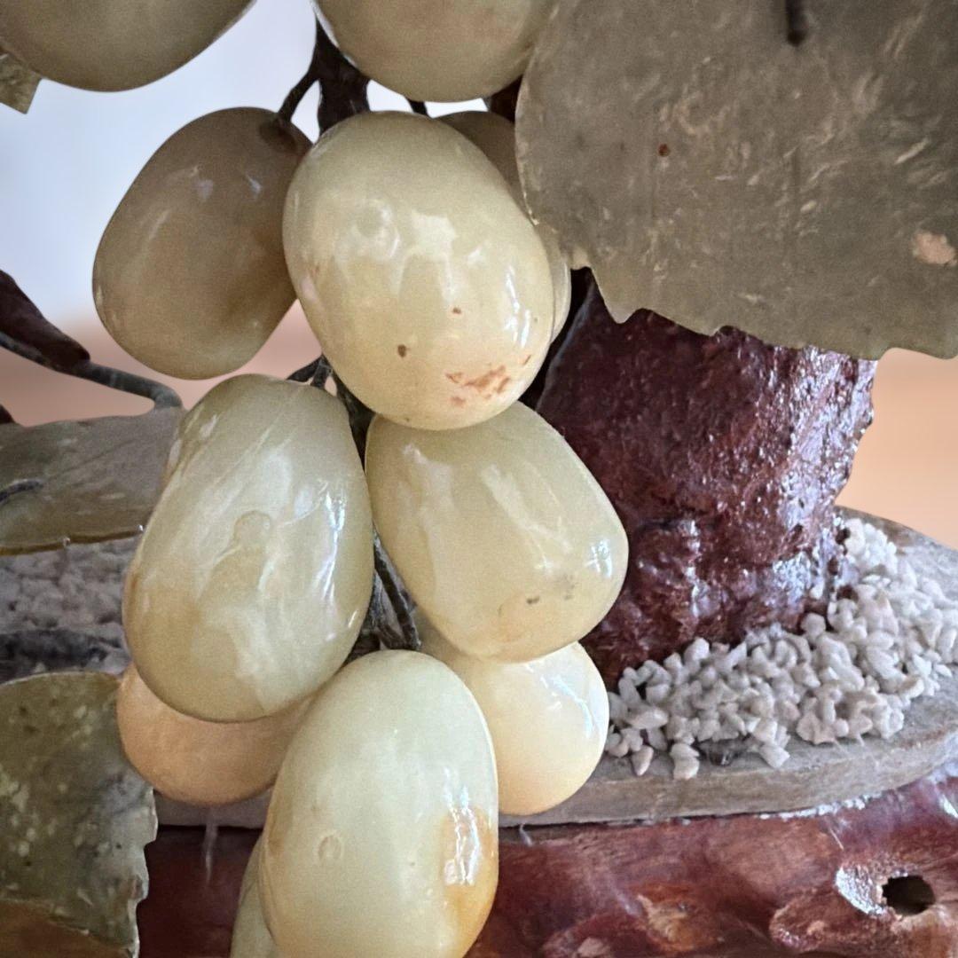 石材製 彫刻 天然石　盆栽風 飾り 桃と葡萄の置物 翡翠 オブジェ 縁起物