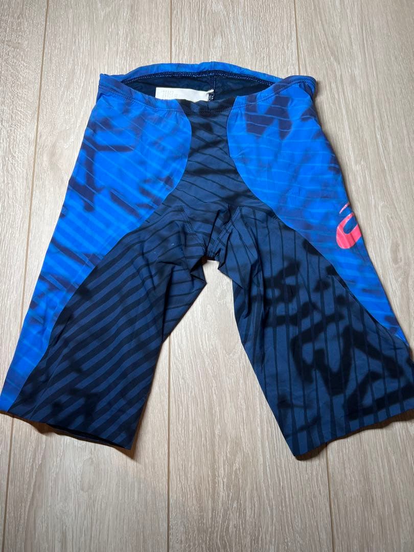 しばしばさん専用　アシックス　競泳レース用水着　赤のみ