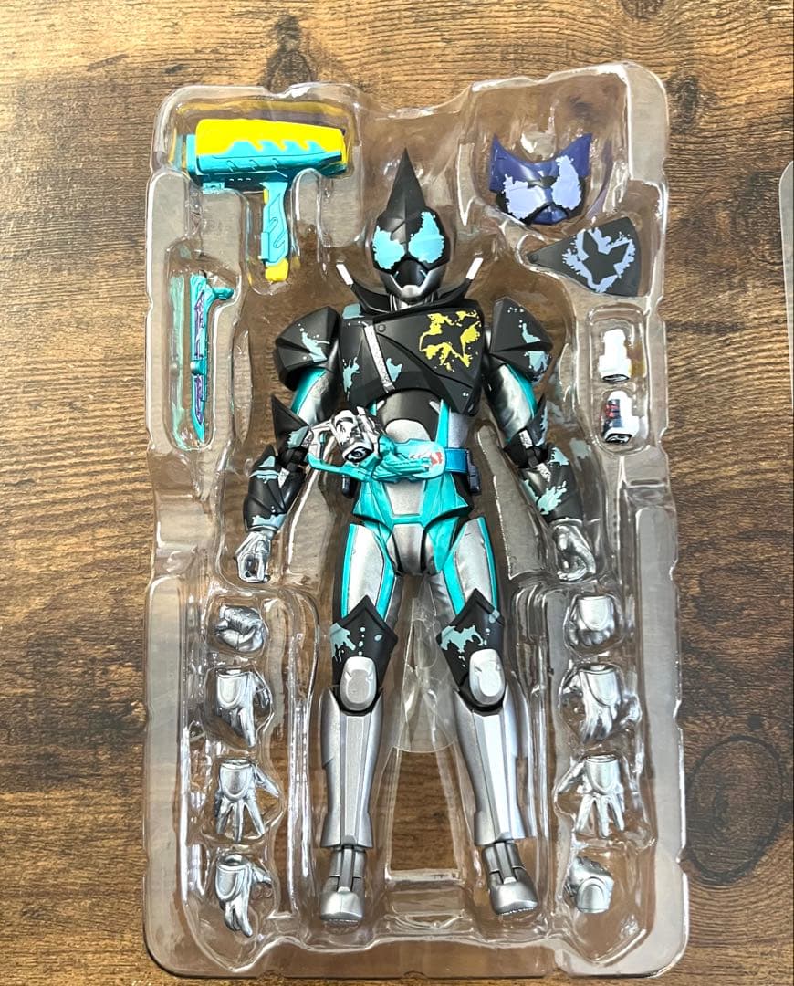 フィギュアーツ　仮面ライダーリバイス　リバイ　エビル　デモンズ