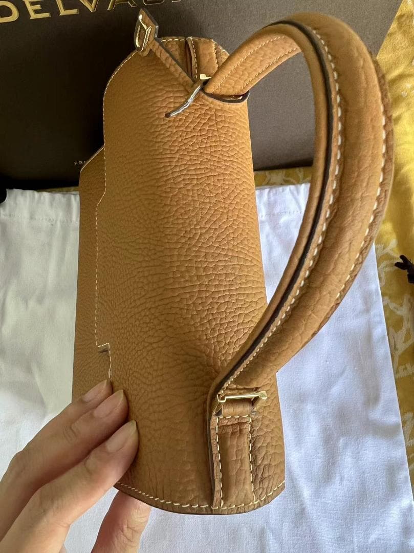 超美品 デルヴォー タンペート TEMPETE PM