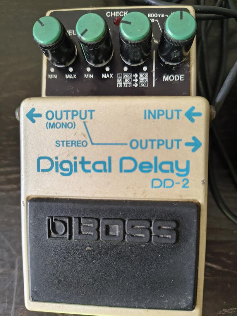 中古品 BOSS デジタルディレイ DD-2　ACアダプター付き