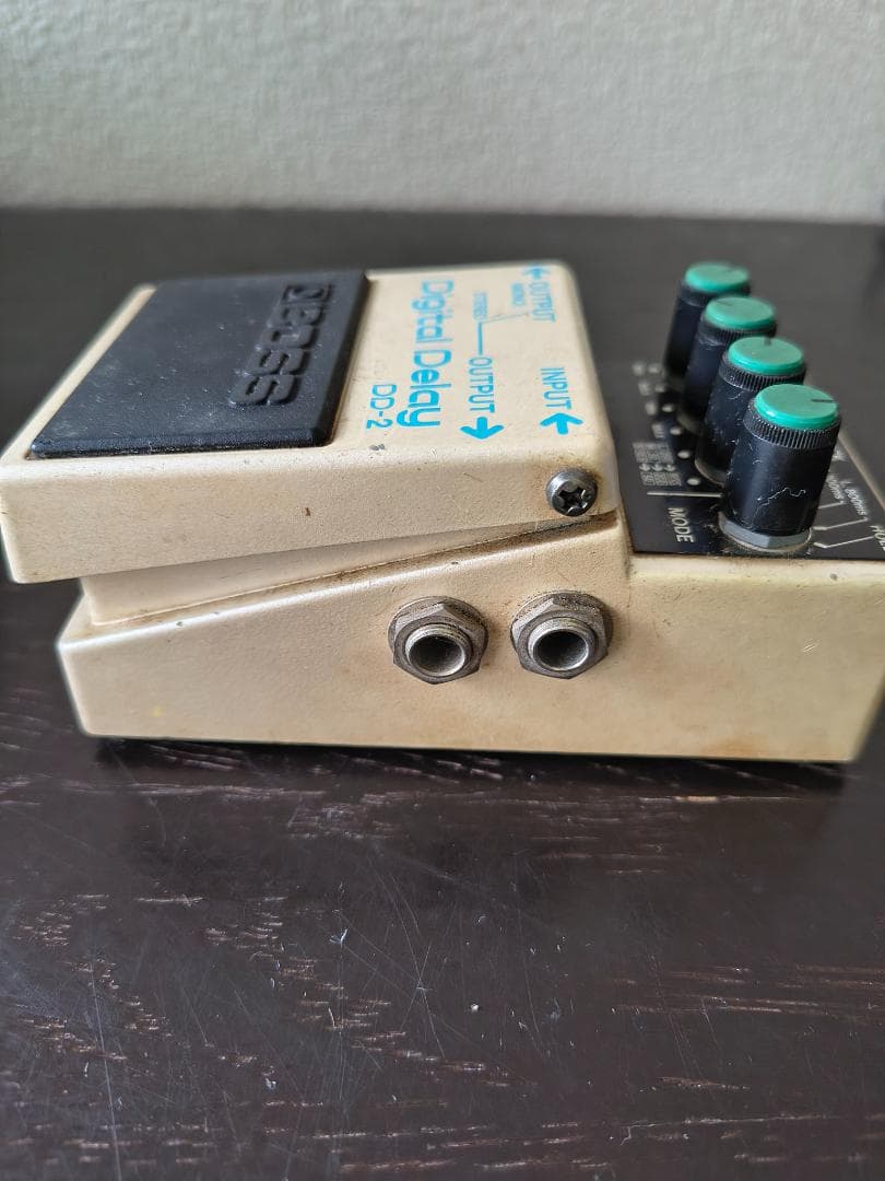 中古品 BOSS デジタルディレイ DD-2　ACアダプター付き