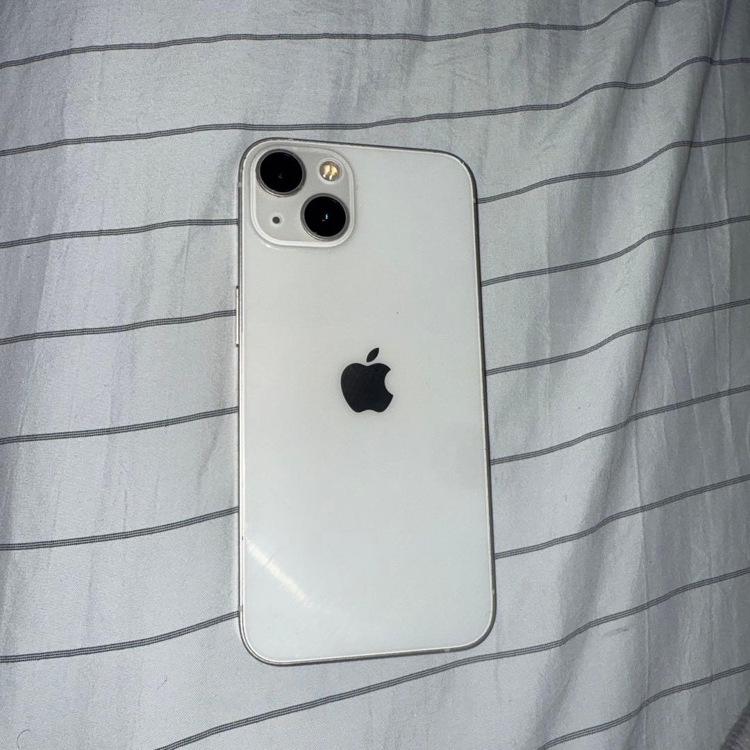 iPhone 13 ホワイト