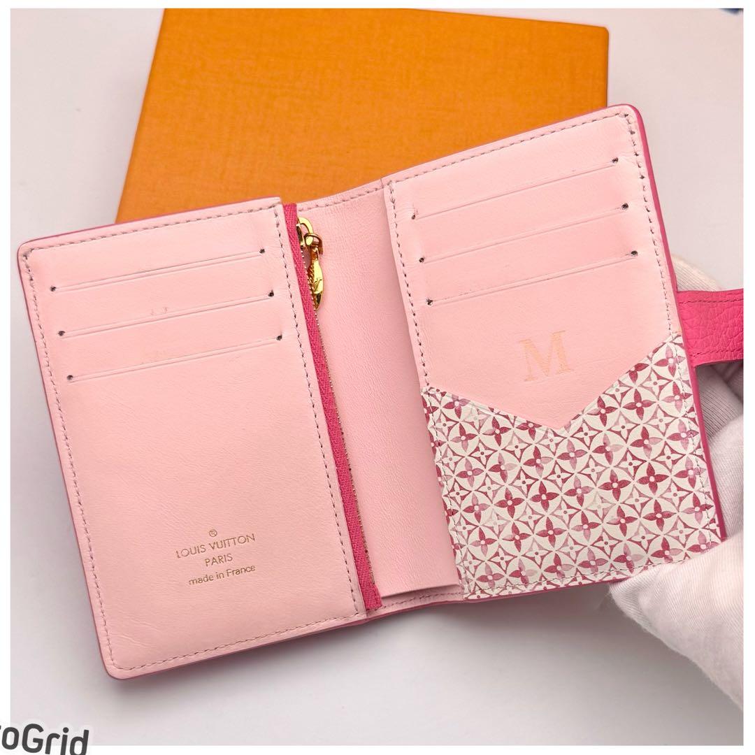 ルイヴィトン ヴェルティカル ウォレット コンパクト 折り財布 ピンク