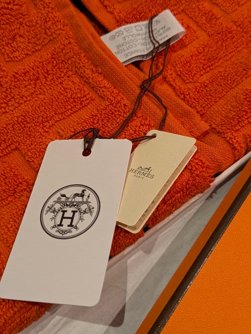 HERMES オレンジ フェイスタオル《ステアーズ》