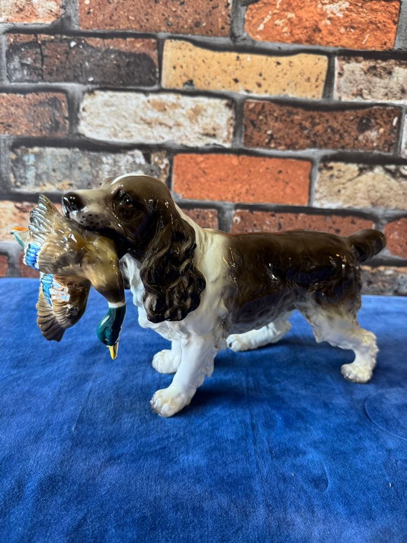 陶器製　犬の置物