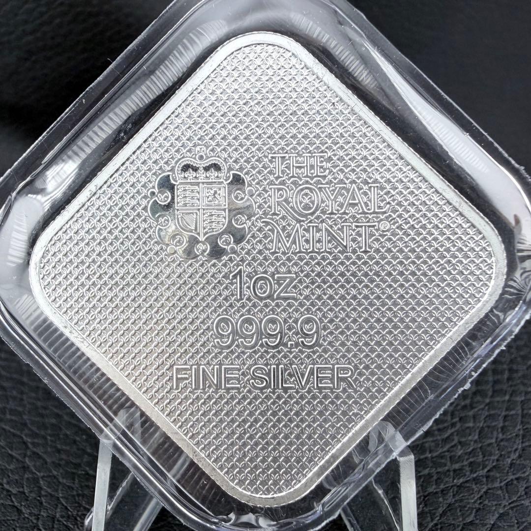 銀貨 英国 ロイヤルミント クイーンズビーストコンプリーター 純銀 四角 1oz