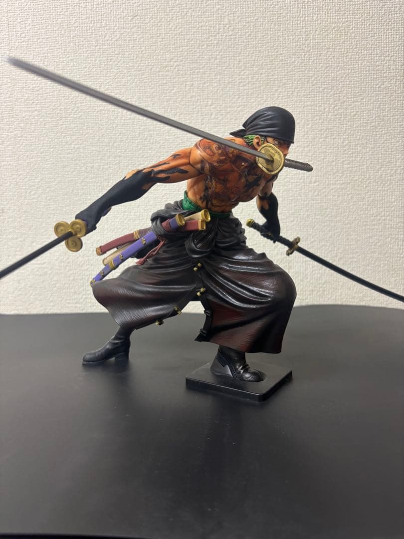 ワンピース　グランディスタ　ゾロ　フィギュアリペイント