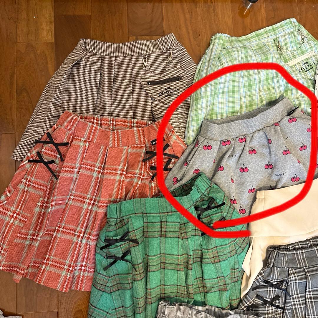 バイラビット等　ボトムス、トップスセット