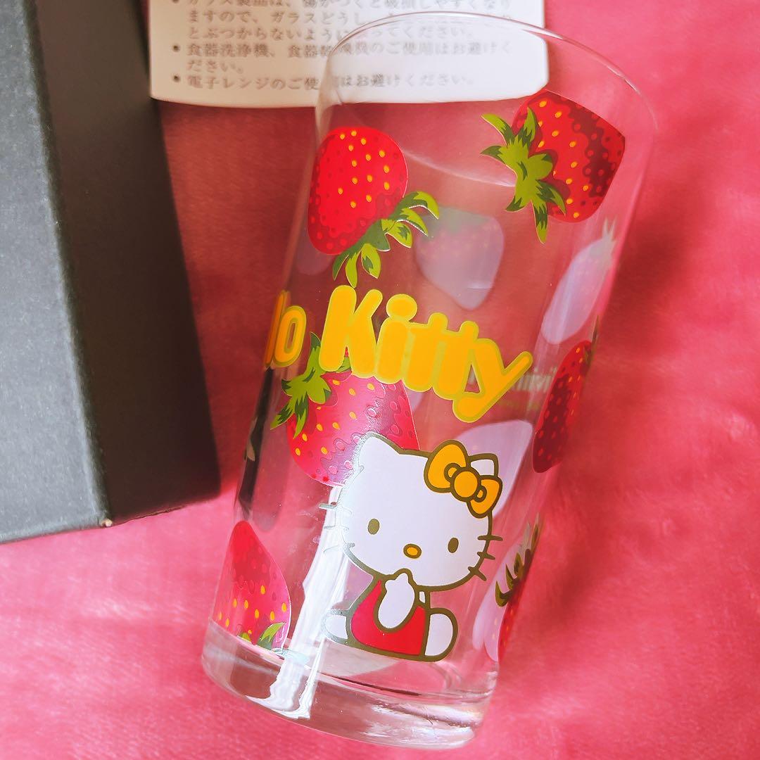 希少レア　ハローキティ　グラス　イチゴ　vivitex 2001 サンリオ